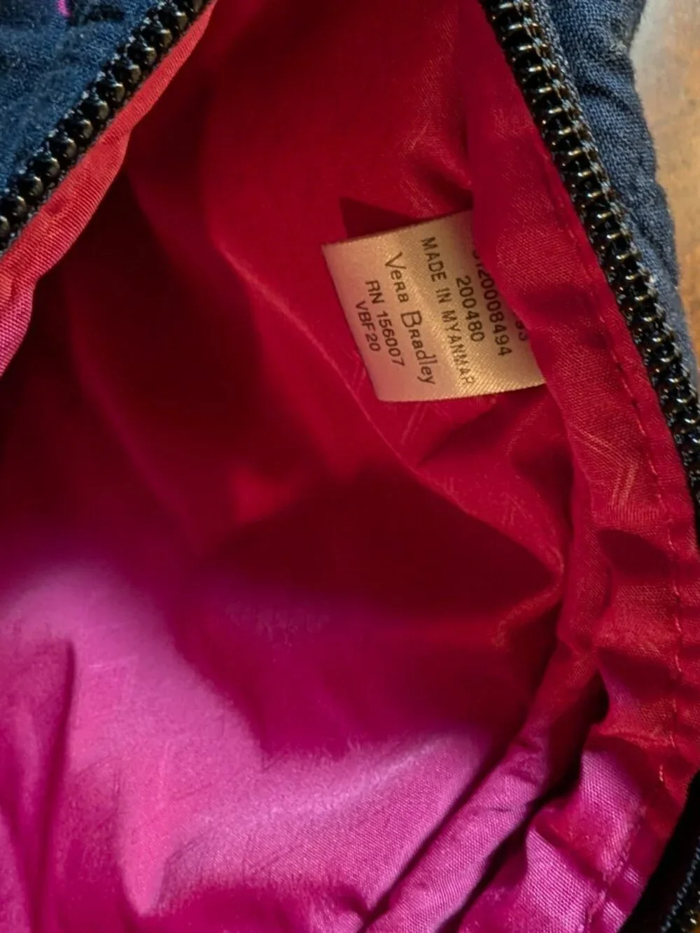 Vera Bradley Flamingo Quilted Sling Bag Navy Pink Crossbody with Zipper Charm - Picture 5 of 8